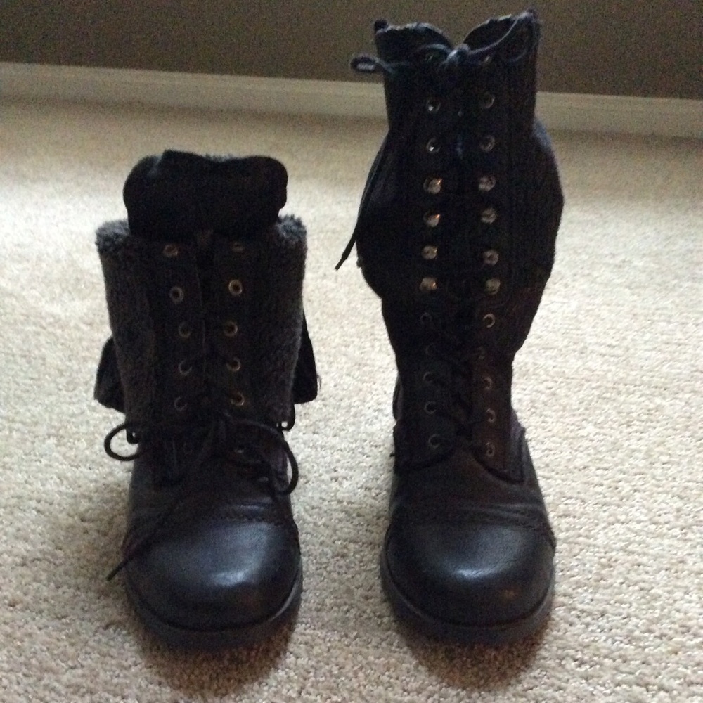 Call is Spring black boots